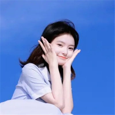 2025简单干净好看的头像