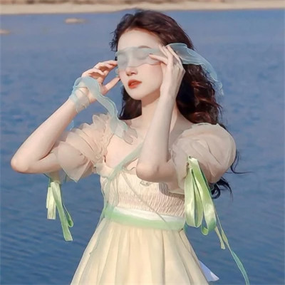 温柔甜美女生头像高级小众图片