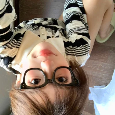 青春期素颜女生头像