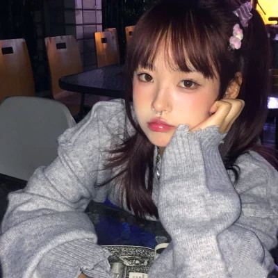 青春期素颜女生头像