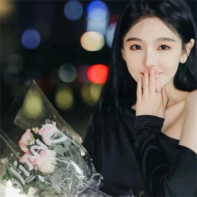 很哇塞的女孩头像