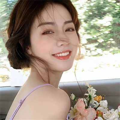 很哇塞的女孩头像