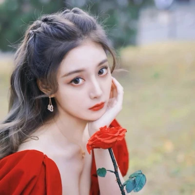 很哇塞的女孩头像