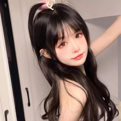 女生性感身材头像