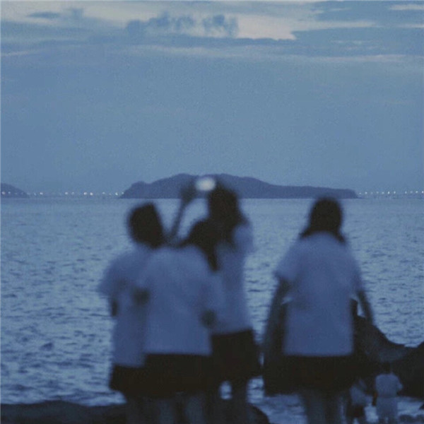 好看到爆的朋友圈背景图片头像