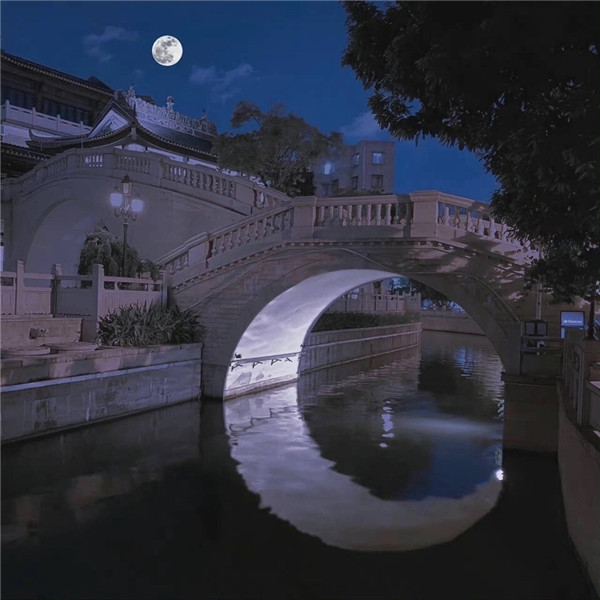 好看到爆的朋友圈背景图片头像