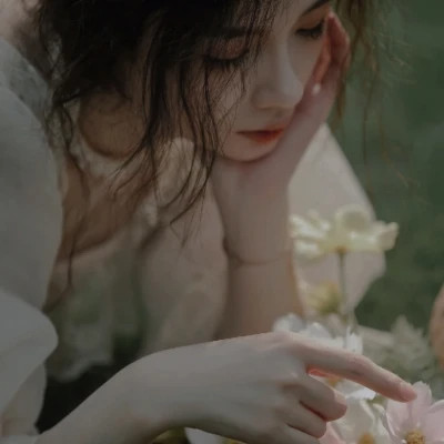 文艺复古女生头像高清图片