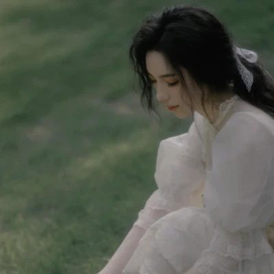 文艺复古女生头像高清图片