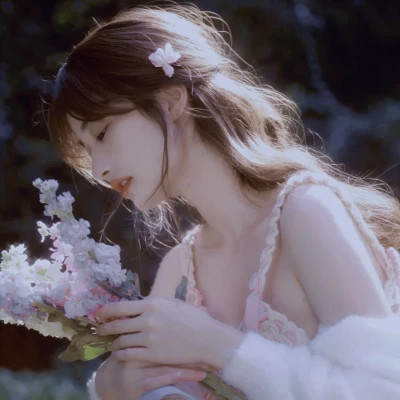 女生头像高级质感复古