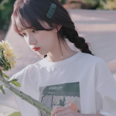 女生头像高级质感复古