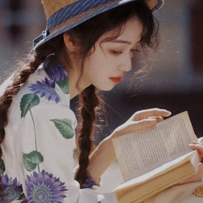 女生复古氛围感头像