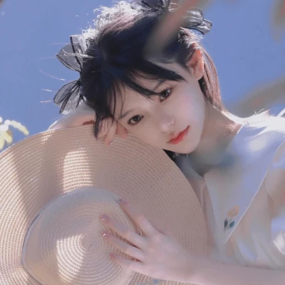 女生复古氛围感头像