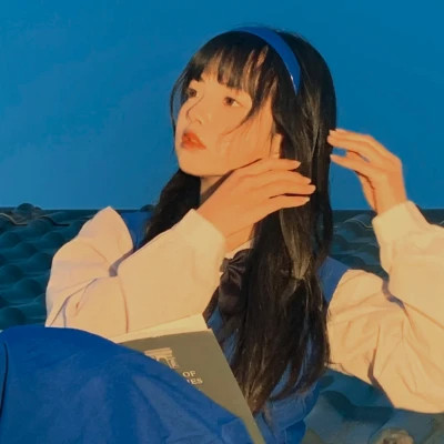 女生复古氛围感头像