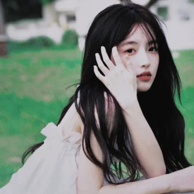 女生复古氛围感头像