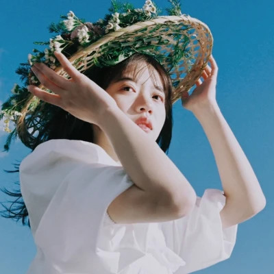 女生复古氛围感头像