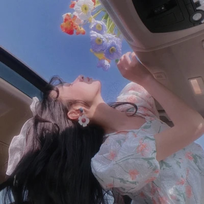 女生复古氛围感头像