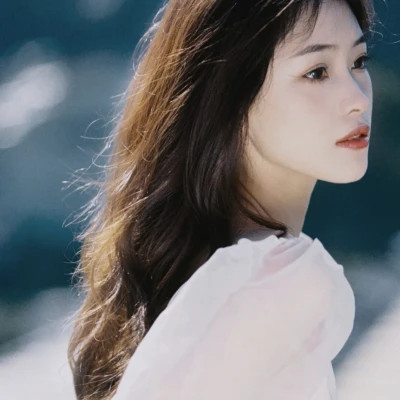 女生复古氛围感头像