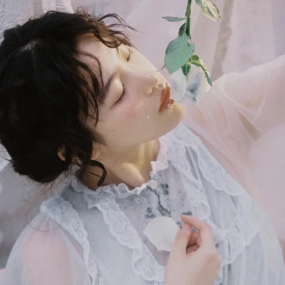 文艺复古女生头像森系