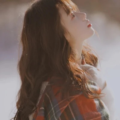文艺复古女生头像森系