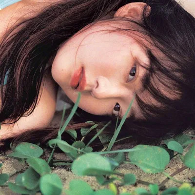高质量好看的女生真人头像