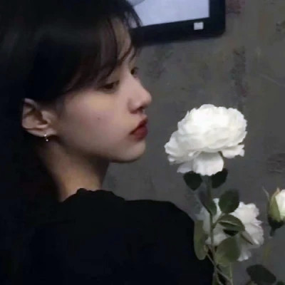 高质量好看的女生真人头像