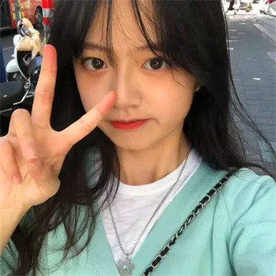高质量好看的女生真人头像