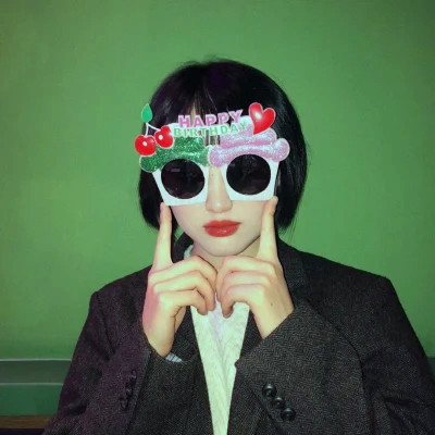 高质量好看的女生真人头像
