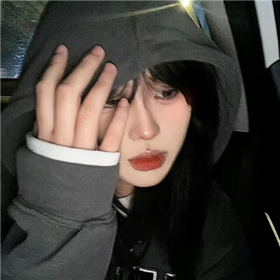 小众私藏高清头像女生真人