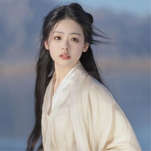 头像图片2025最火爆古风女生流行