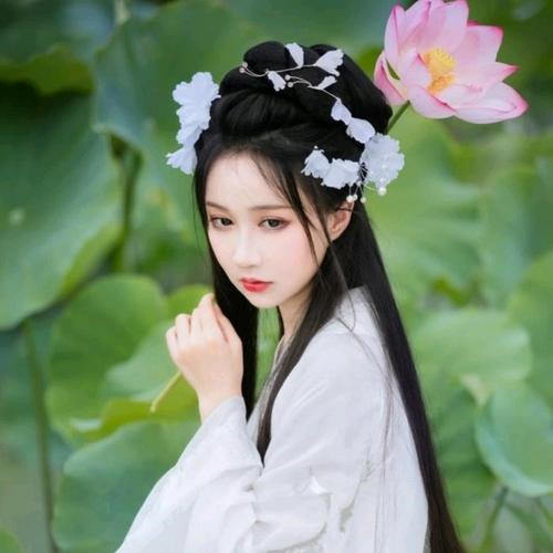 头像图片2025最火爆古风女生流行