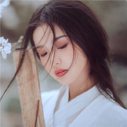 头像图片2025最火爆古风女生流行
