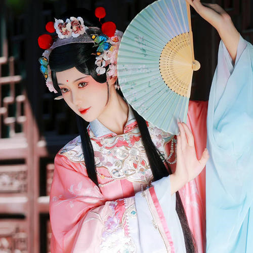 头像图片2025最火爆古风女生流行