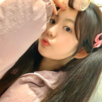 2025最新高清真人女生头像
