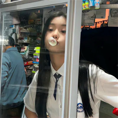 2025最新高清真人女生头像