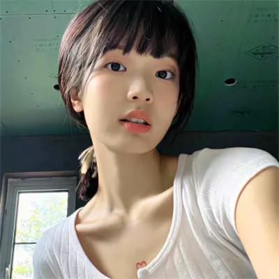 2025最新高清真人女生头像