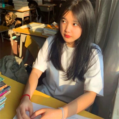 2025最新高清真人女生头像