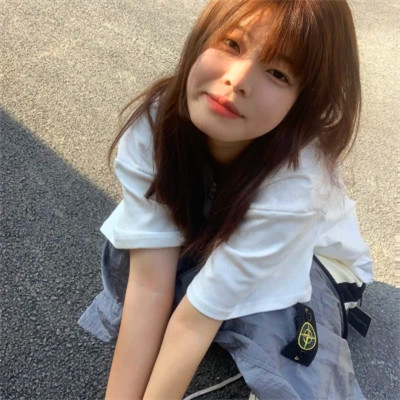 2025最新高清真人女生头像