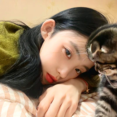 2025最新高清真人女生头像