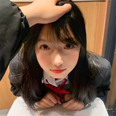 2025最新高清真人女生头像