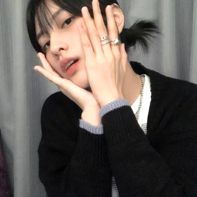 2025最新高清真人女生头像