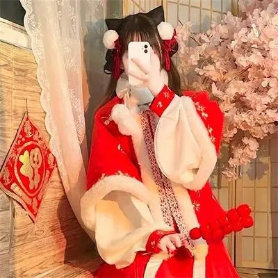 过年头像女生喜庆2025真人