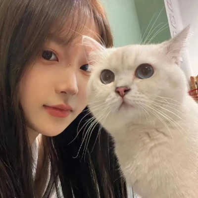 真人美女头像高级质感