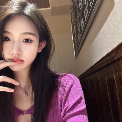 真人美女头像高级质感
