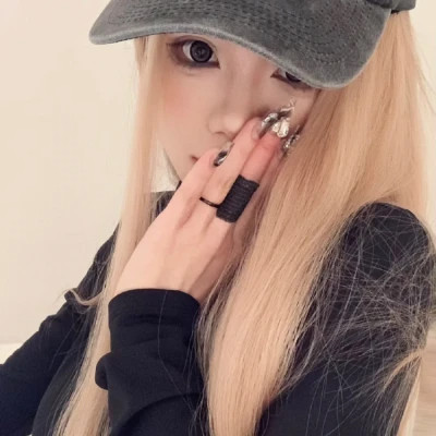 真人美女头像高级质感