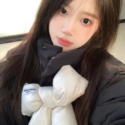 真人美女头像高级质感