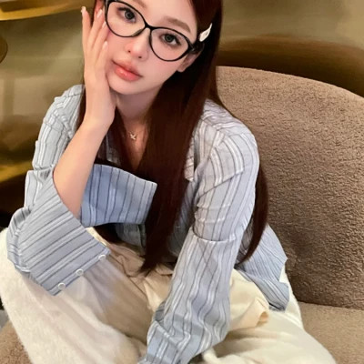 真人美女头像高级质感