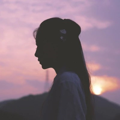 超美氛围感女生头像