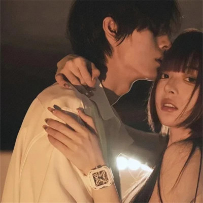 头像图片2025情侣最火爆最好看