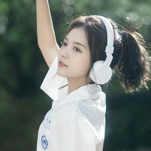 青春校园风清纯女生头像图片