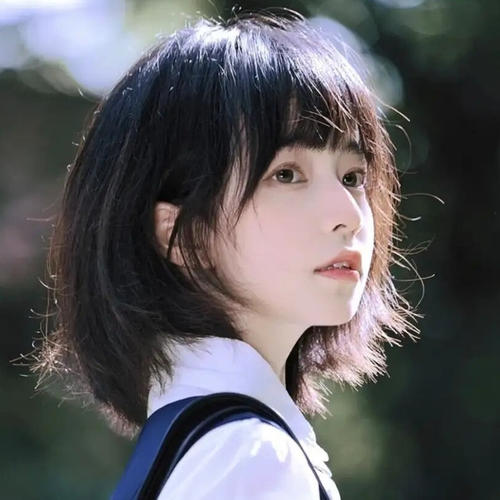青春校园风清纯女生头像图片